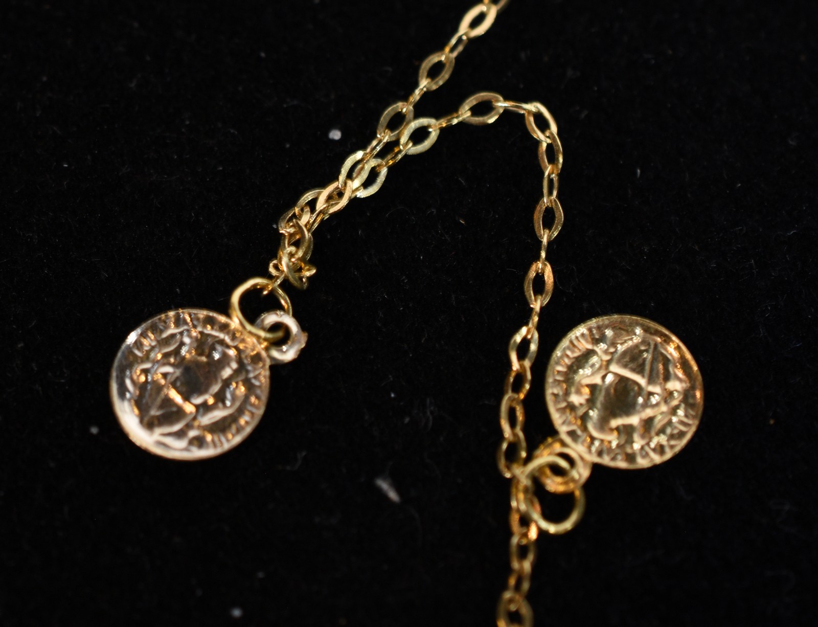Tornozeleira de ouro 18k. (Por motivos de segurança a peça não se... - foto 4 de 7