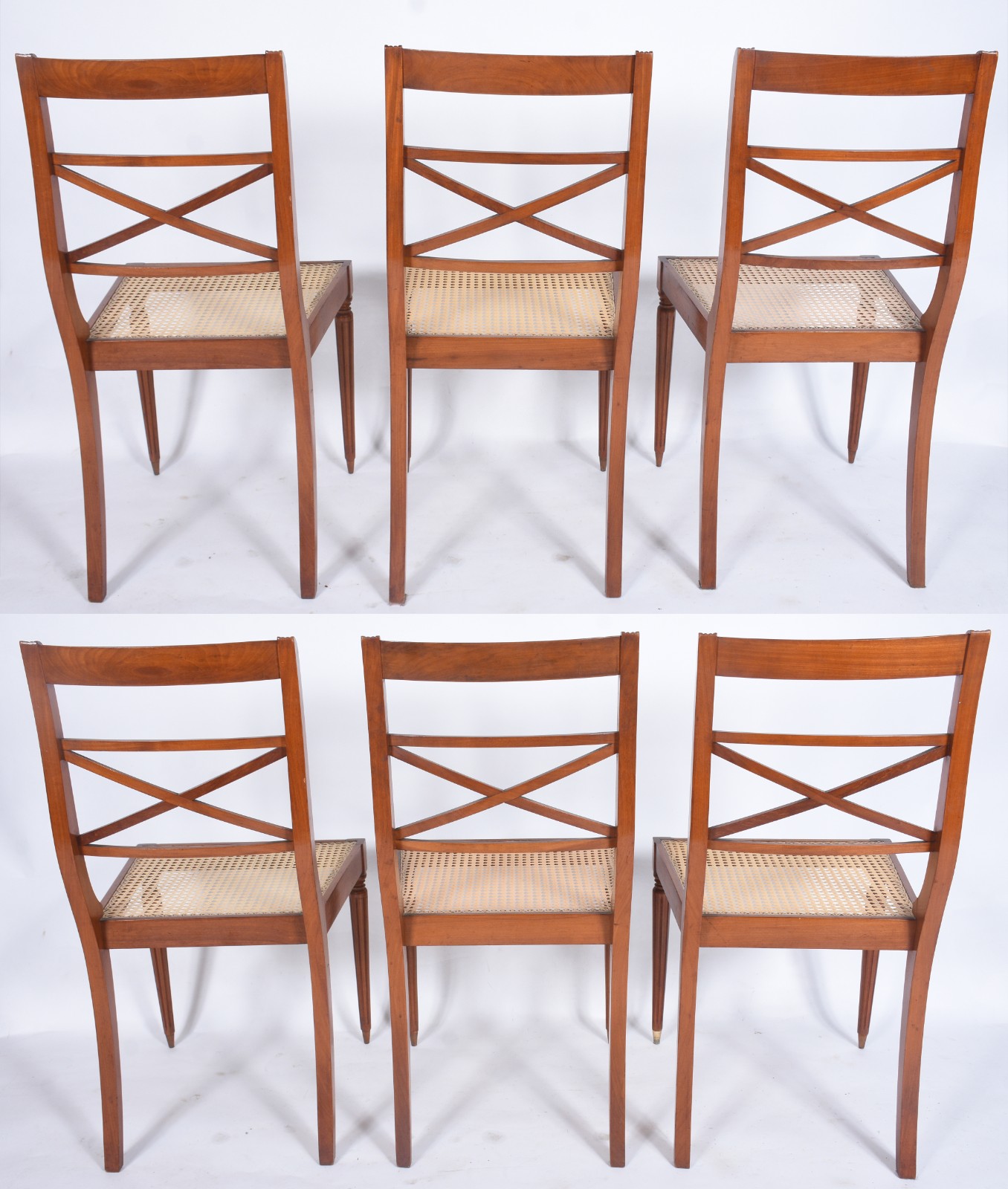 Mesa de jantar de madeira nobre, tábua extensora (47 cm x 47 cm)... - foto 8 de 9