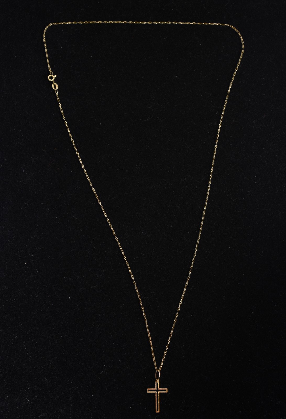 Colar de ouro 18k., contraste 750 com crucifixo. (Por motivos de... - foto 2 de 5