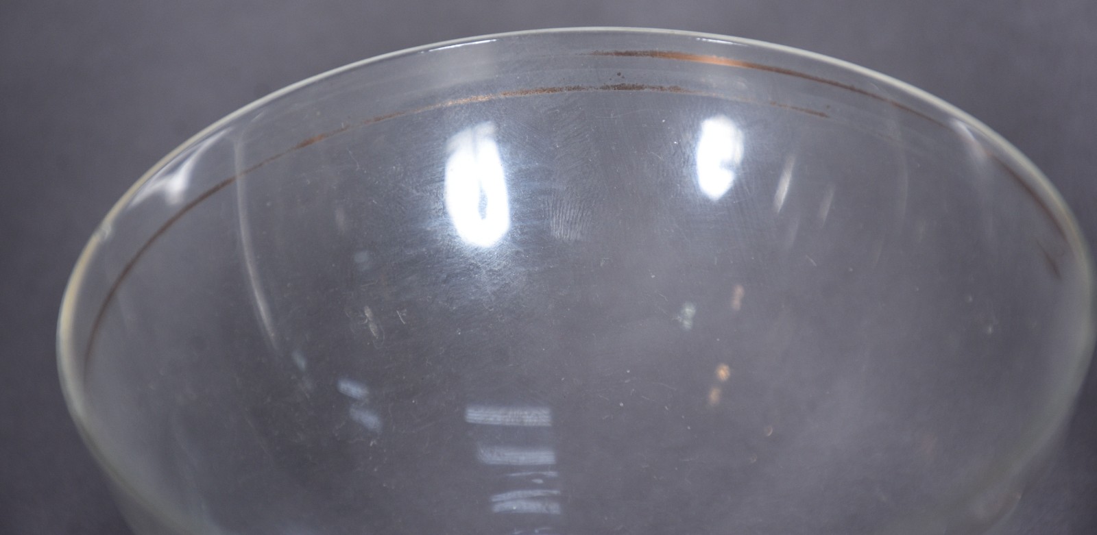 Serviço copos de cristal composto de: 6 taças para champagne, 6 para... - foto 4 de 5