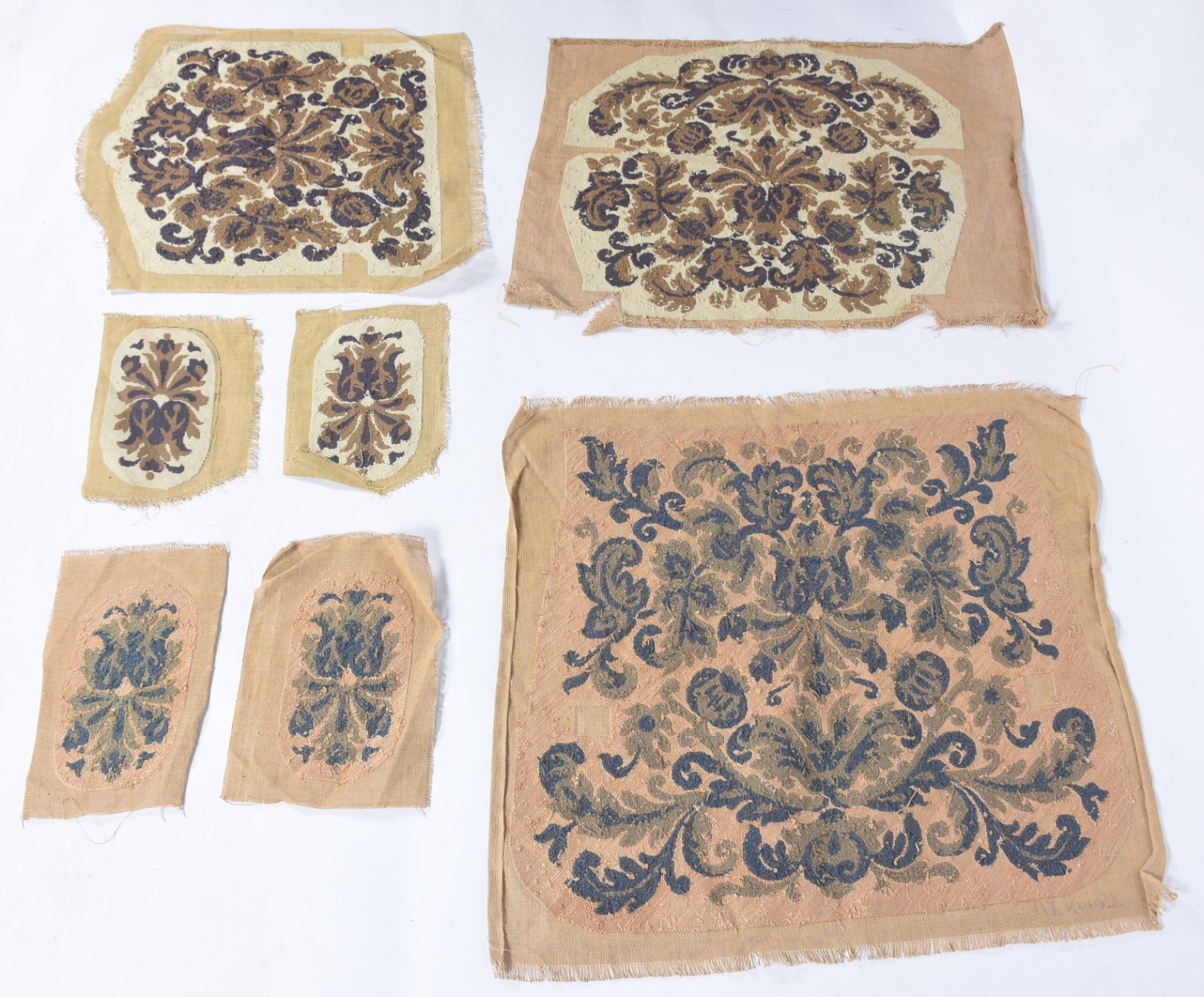 Conjunto de tecidos franceses bordados em tapeçaria para assentos e... - foto 5 de 7