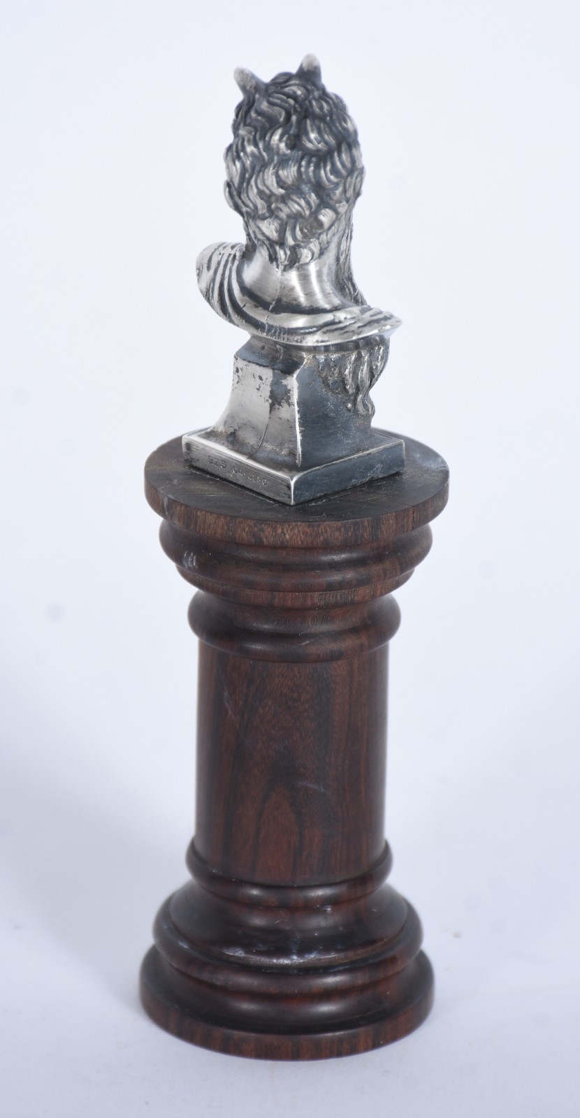 Escultura de prata, contrastada 925 mls., prateiro Camusso, sobre... - foto 2 de 7