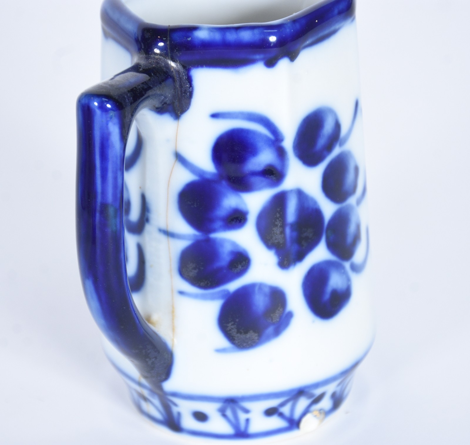 Serviço de porcelana Monte Sião azul e branca composto de: 4 bowls... - foto 10 de 11