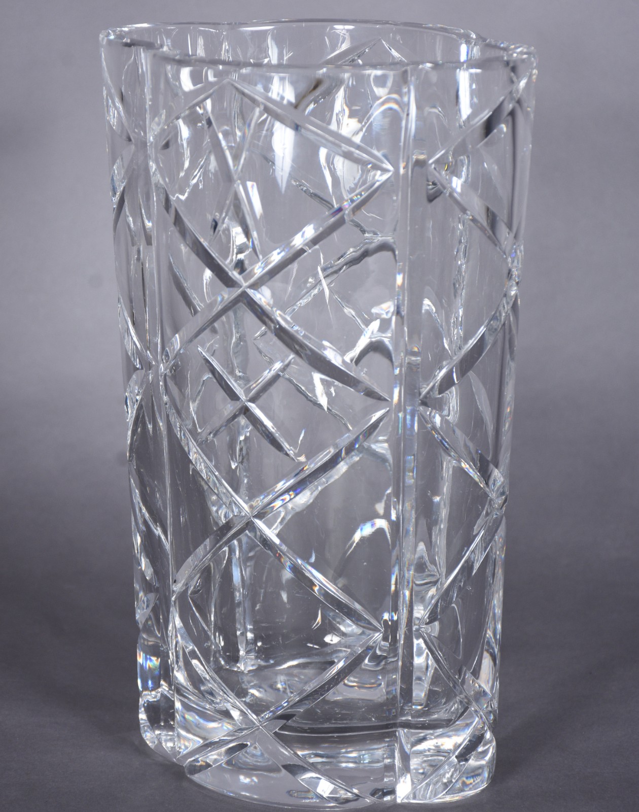 Vaso de cristal tcheco lapidado. - foto 1 de 7