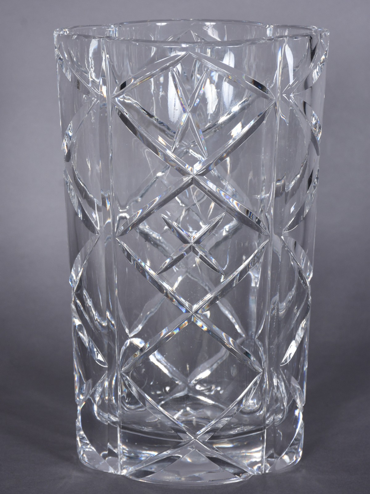 Vaso de cristal tcheco lapidado. - foto 3 de 7