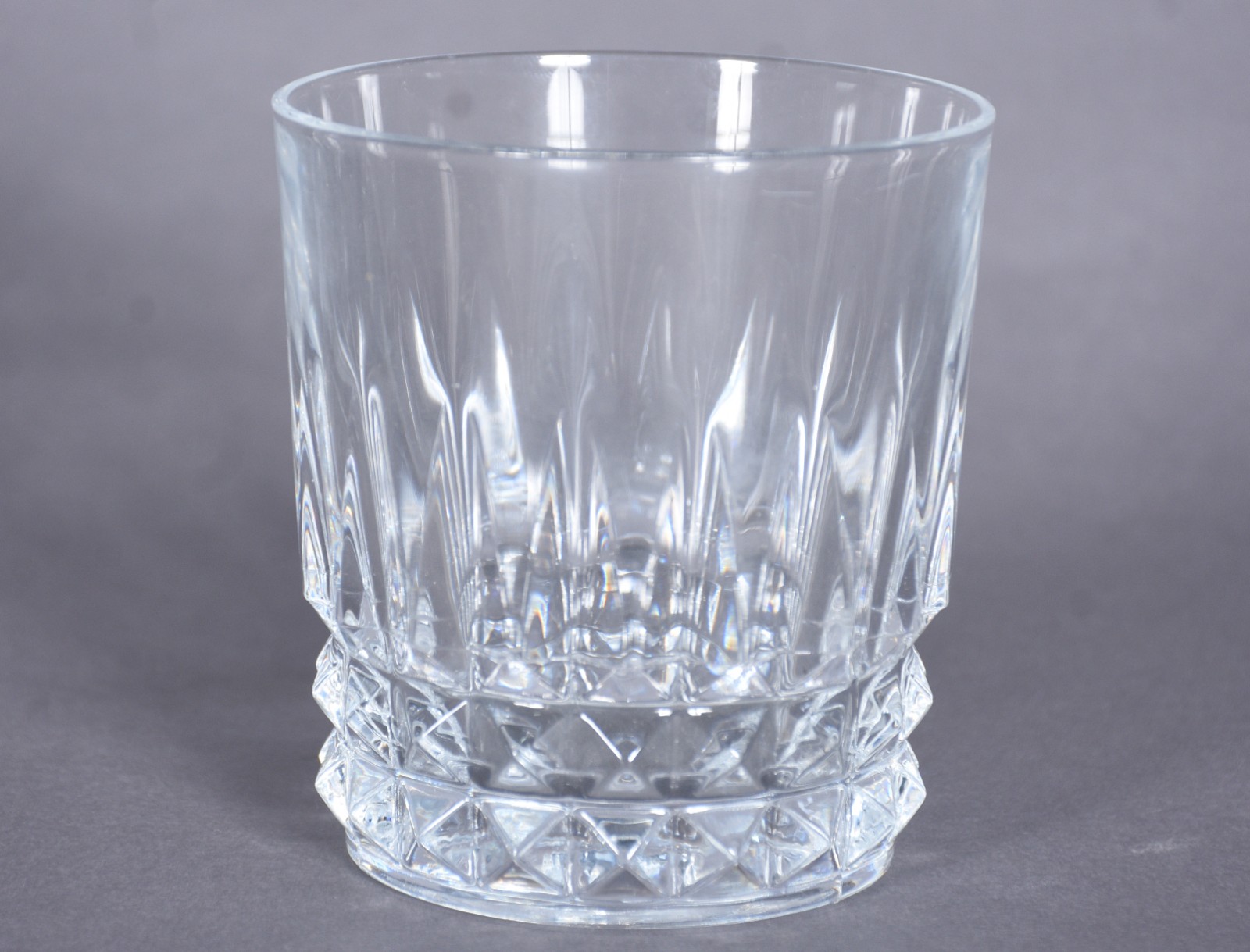 Nove copos para Whisky em demi cristal lapidado. - foto 3 de 6