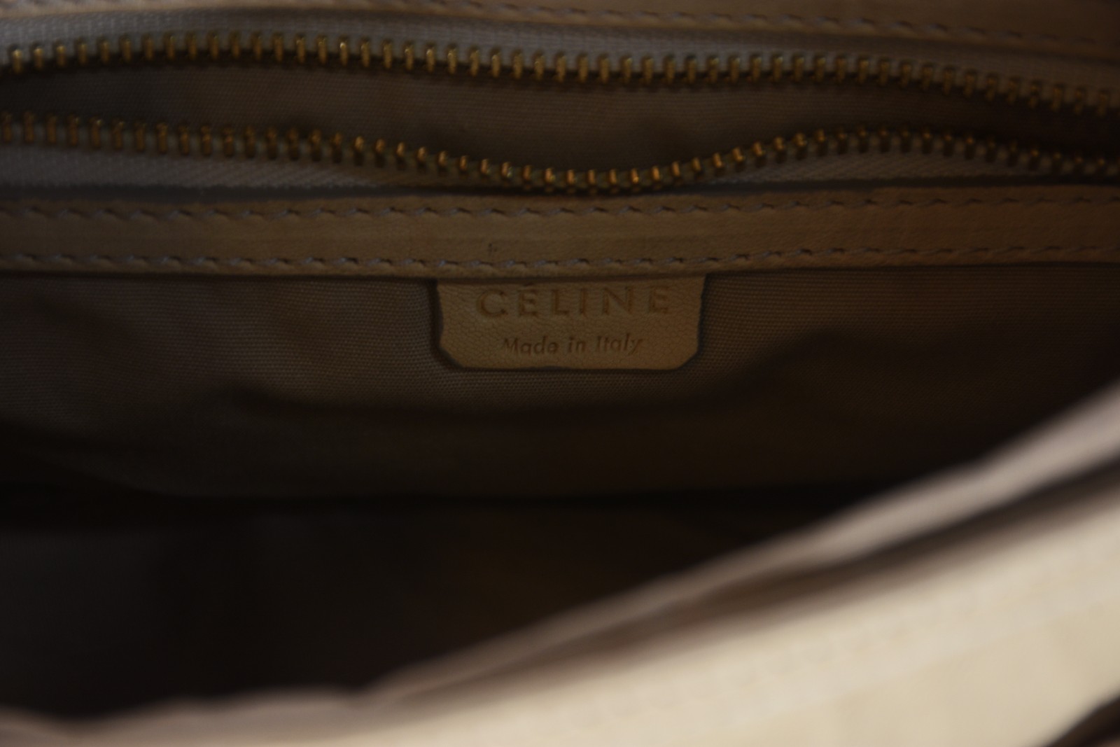 Bolsa feminina. Pequeno desgaste. - foto 5 de 8