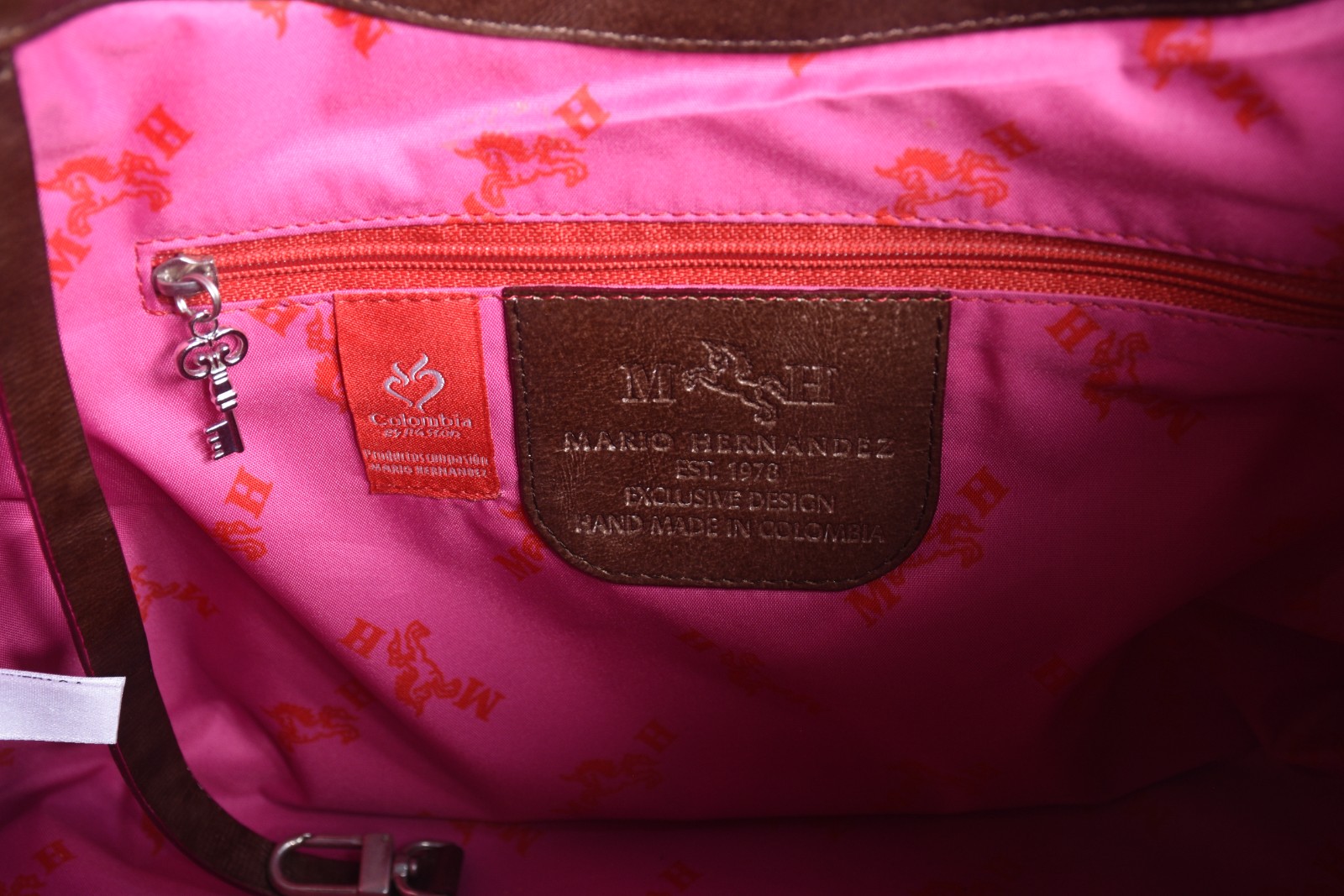 Bolsa feminina. - foto 5 de 11