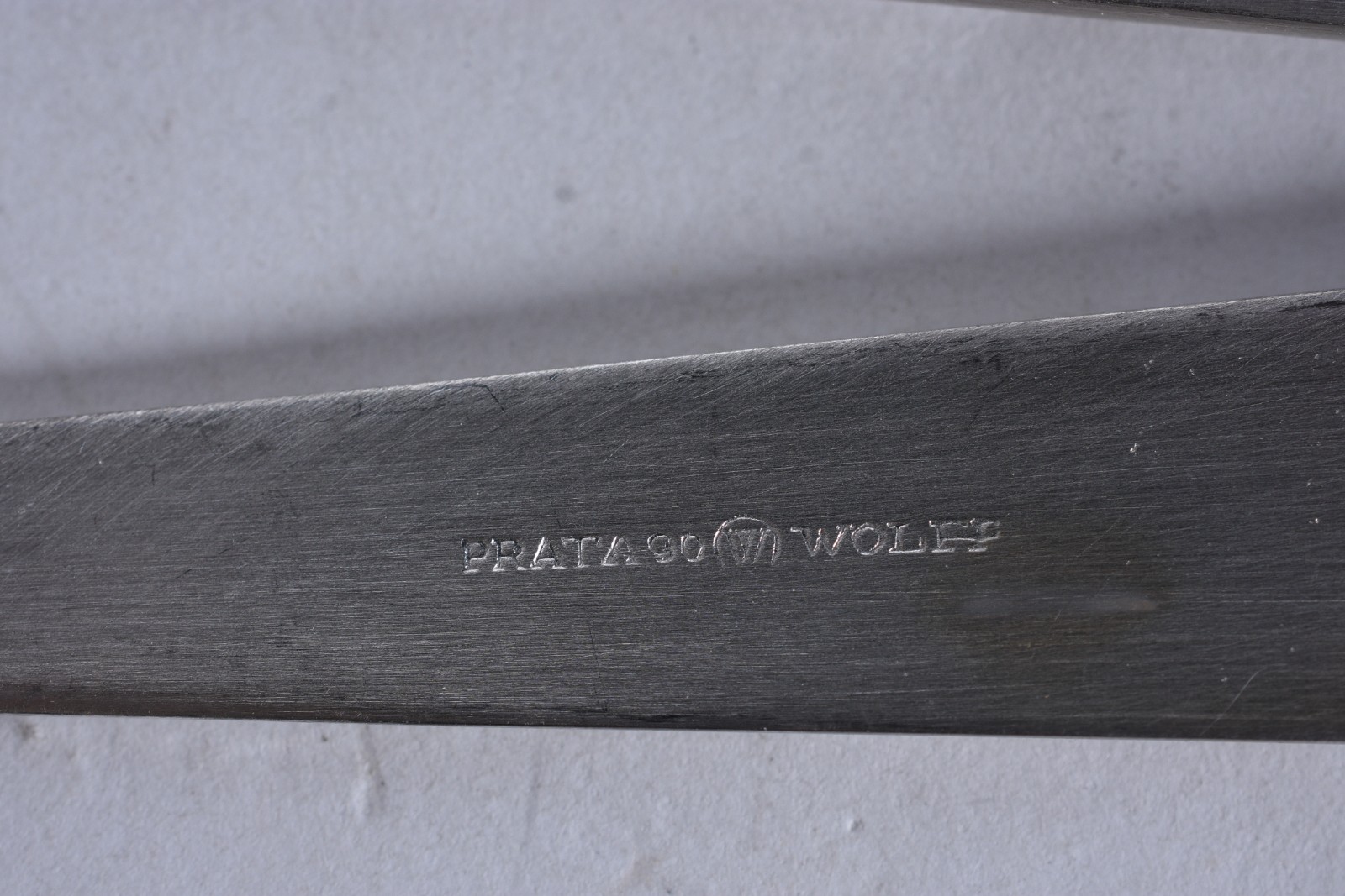 Faqueiro de metal prateado "Wolff", composto de: 12 colheres, 12... - foto 8 de 8