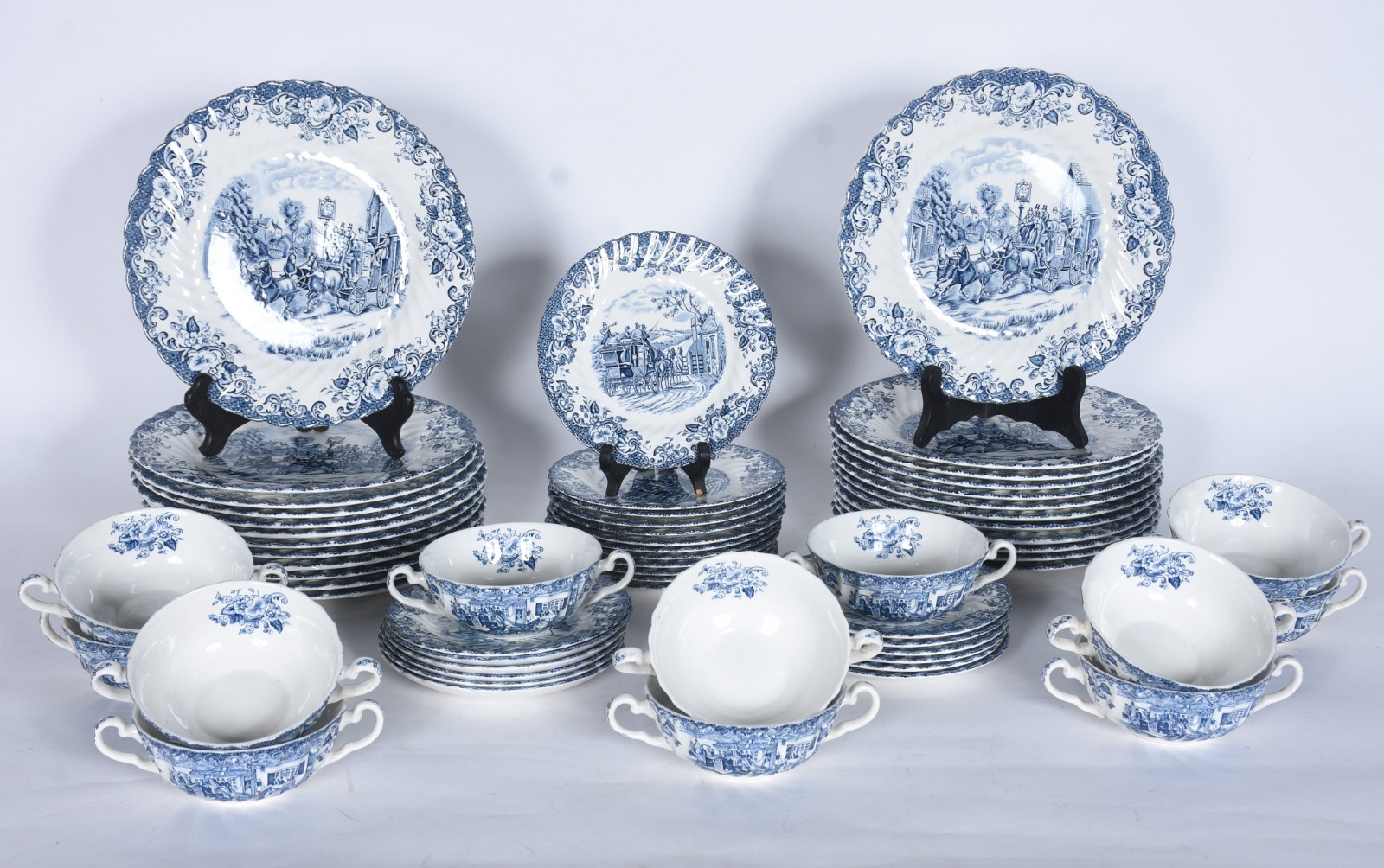 Serviço de jantar de faiança inglesa azul e branco, decoração... - foto 1 de 10