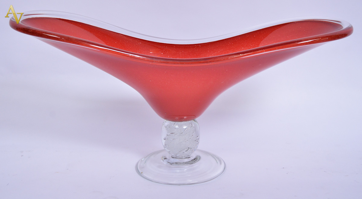 Centro de mesa murano na cor vermelha - alt. 22cm - larg 50cm.
