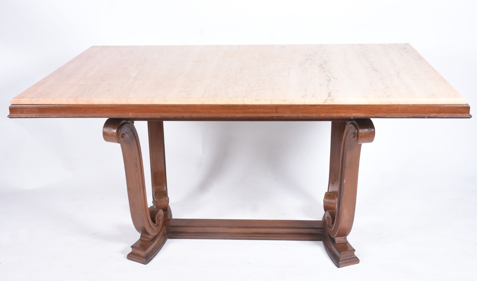Mesa de jantar de madeira nobre, base em pernas recurvas ligadas por... - foto 4 de 10
