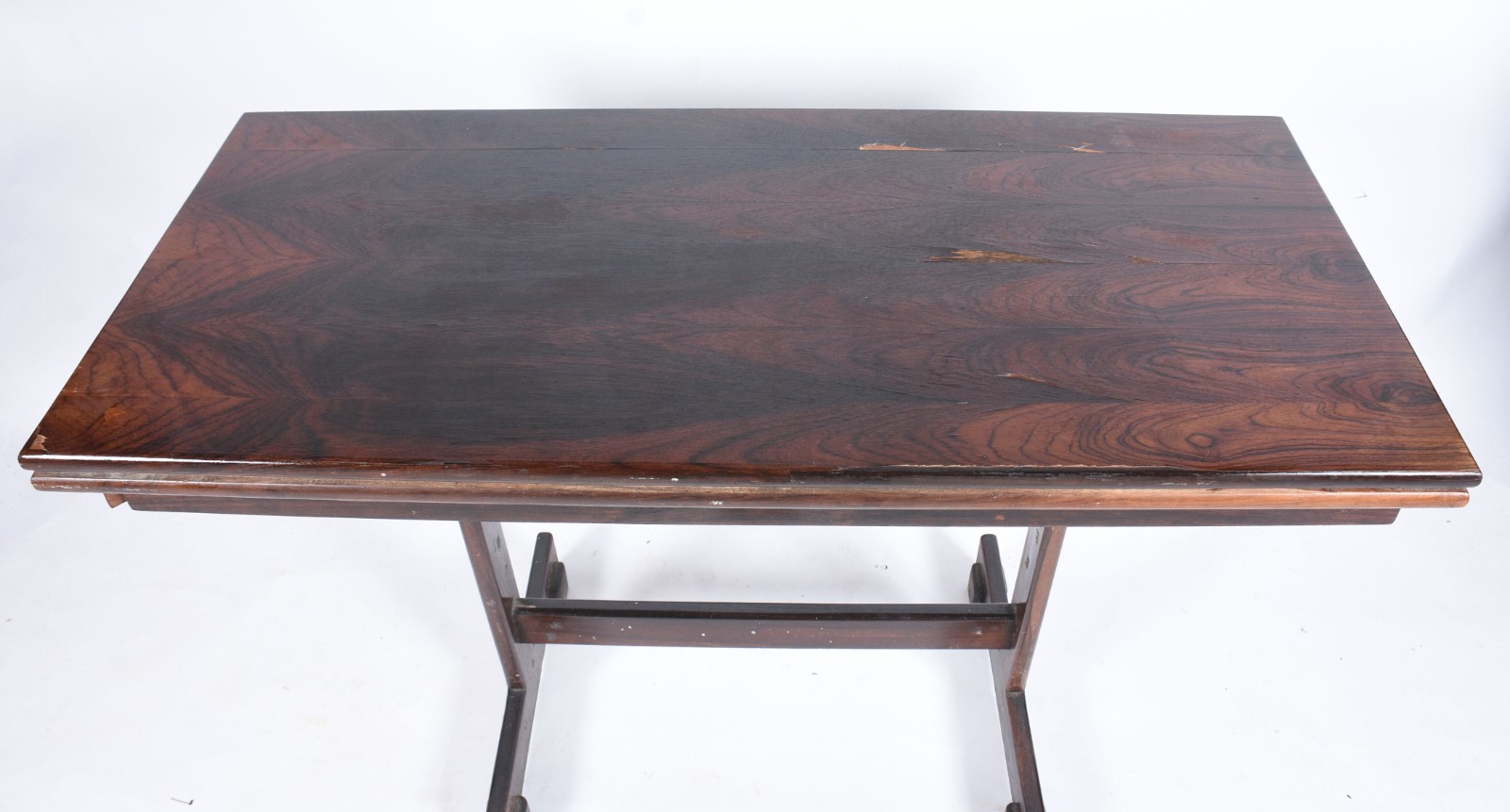 Mesa de jantar de madeira nobre, tampo dobrável, apoio em pernas... - foto 5 de 11