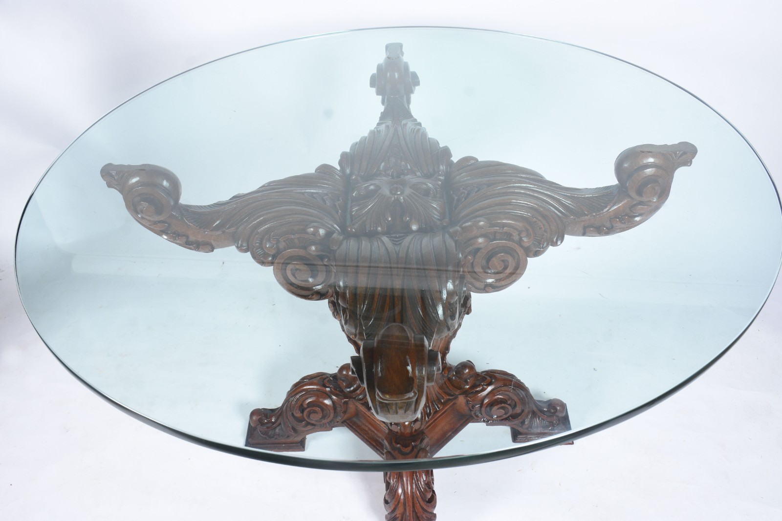 Mesa de jantar com base feitio balaústre em madeira nobre entalhada... - foto 3 de 11