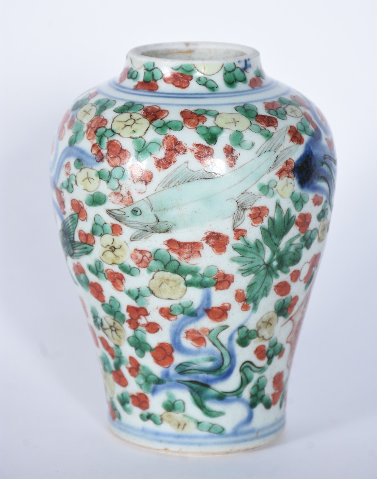 Antigo vaso de porcelana oriental decorado com motivos marinhos e... - foto 3 de 7