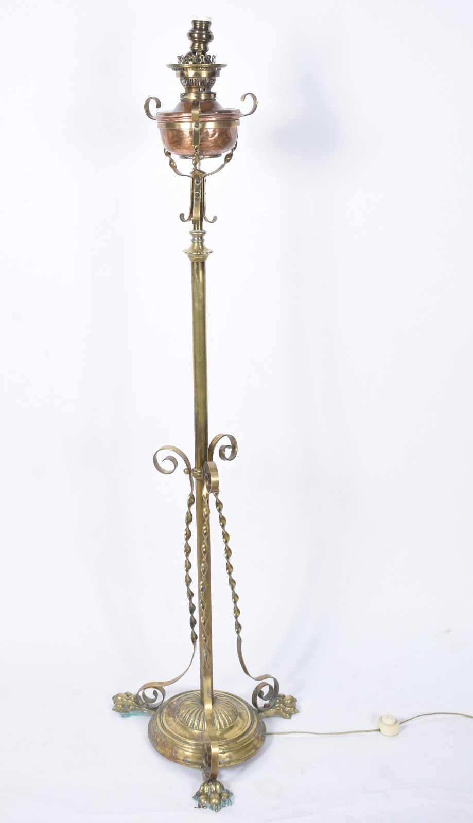 Elegante abatjour de pé de metal dourado com cúpula de vidro leitoso... - foto 10 de 10