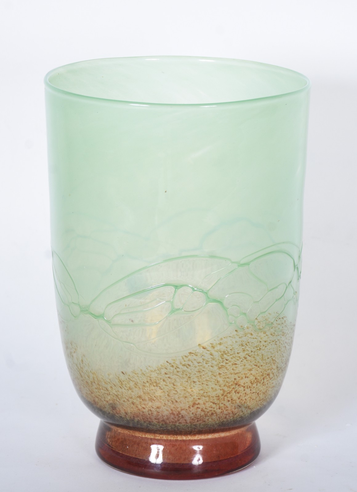 Vaso de murano degrade âmbar/verde com trabalhos em relevo. - foto 1 de 4