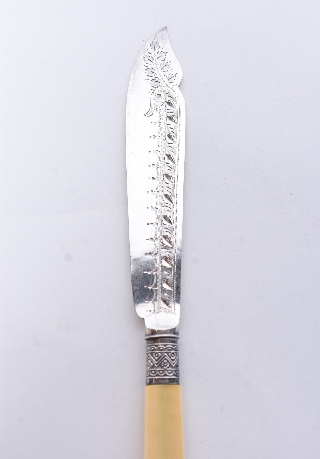 Elegante faqueiro ingles para peixe de silver plated com cabos de... - foto 7 de 9