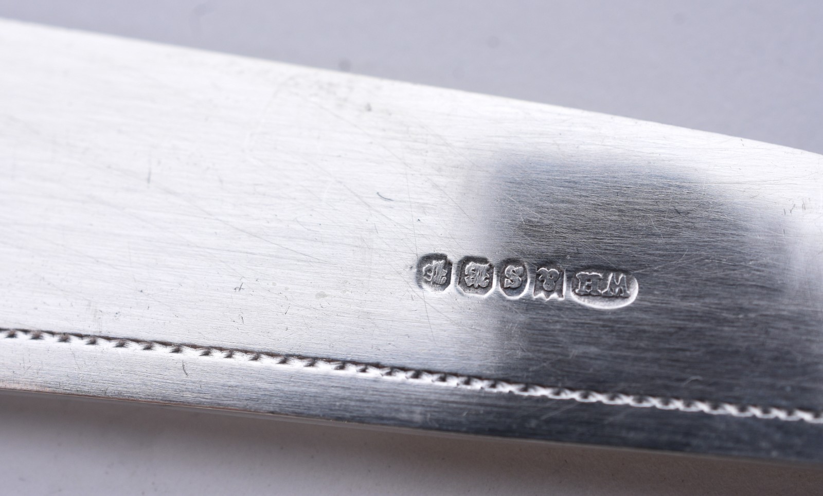 Elegante faqueiro ingles para peixe de silver plated com cabos de... - foto 9 de 9