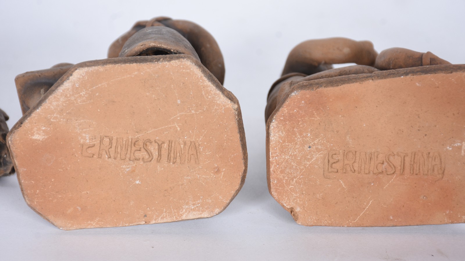 Arte Popular - Sete esculturas de barro cozido, assinados. - foto 6 de 10