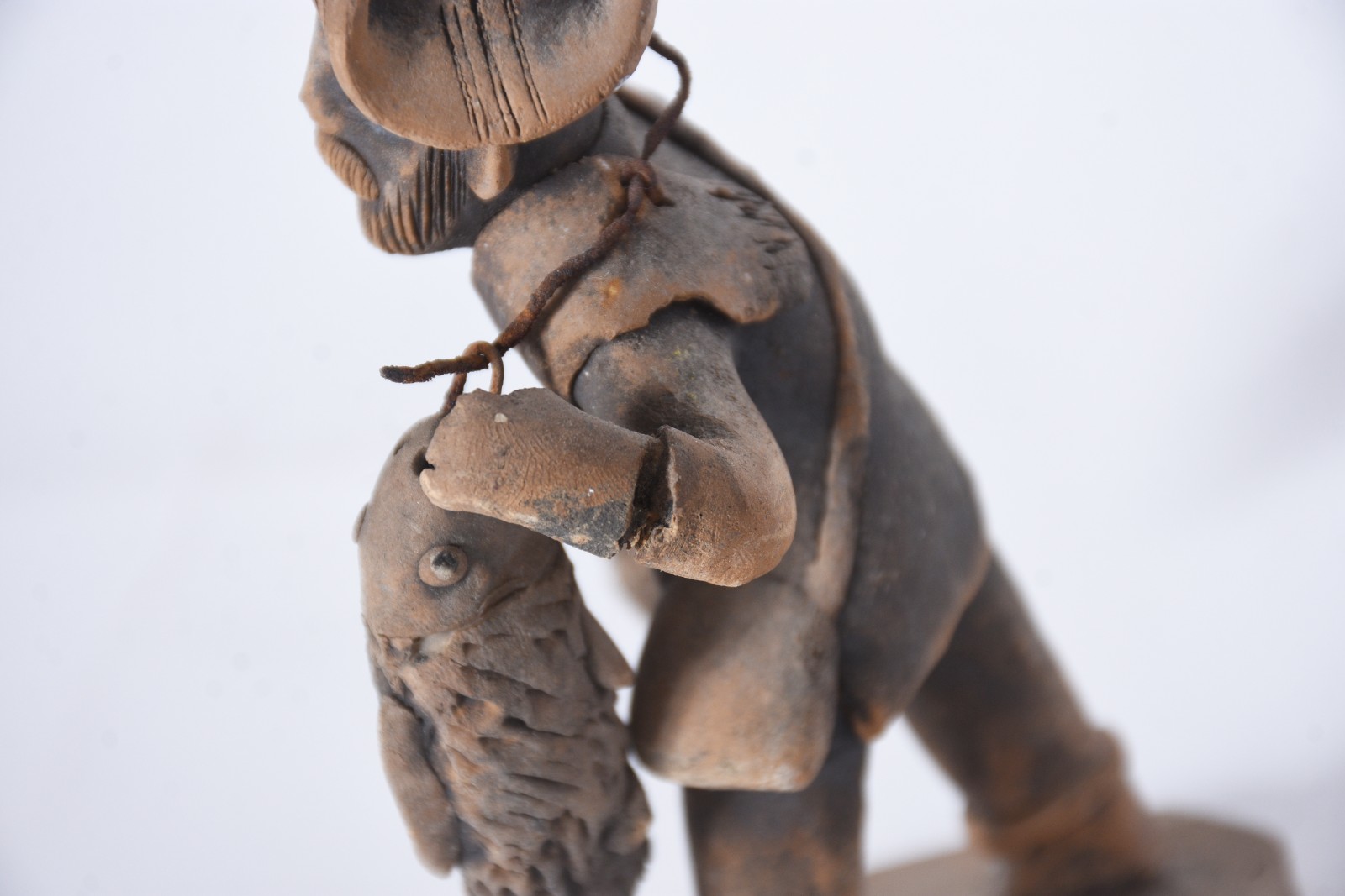 Arte Popular - Sete esculturas de barro cozido, assinados. - foto 8 de 10