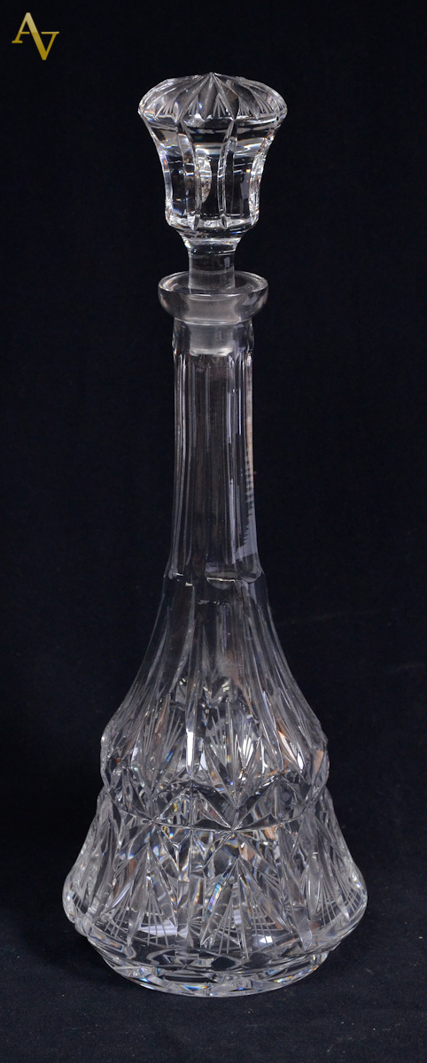 Garrafa de cristal europeu - alt. 40cm.