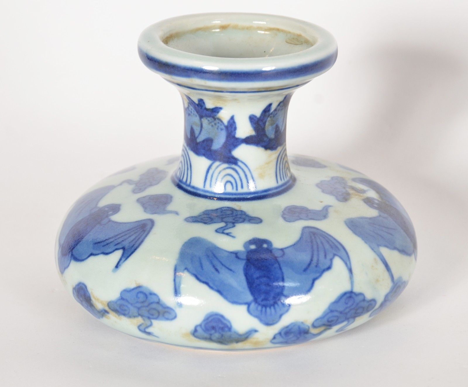 Sete peças diversas de porcelana oriental azul e branca, sendo: 2... - foto 10 de 11