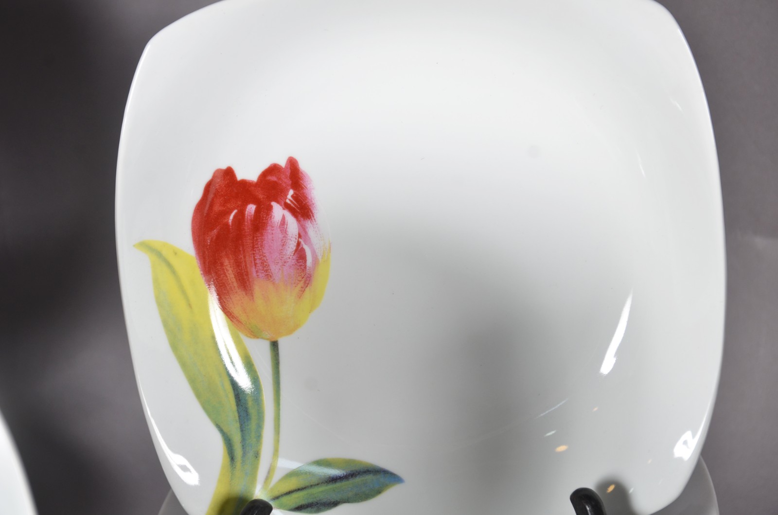 Serviço de jantar de porcelana "Dayhome", pratos feitio quadrado em... - foto 2 de 9