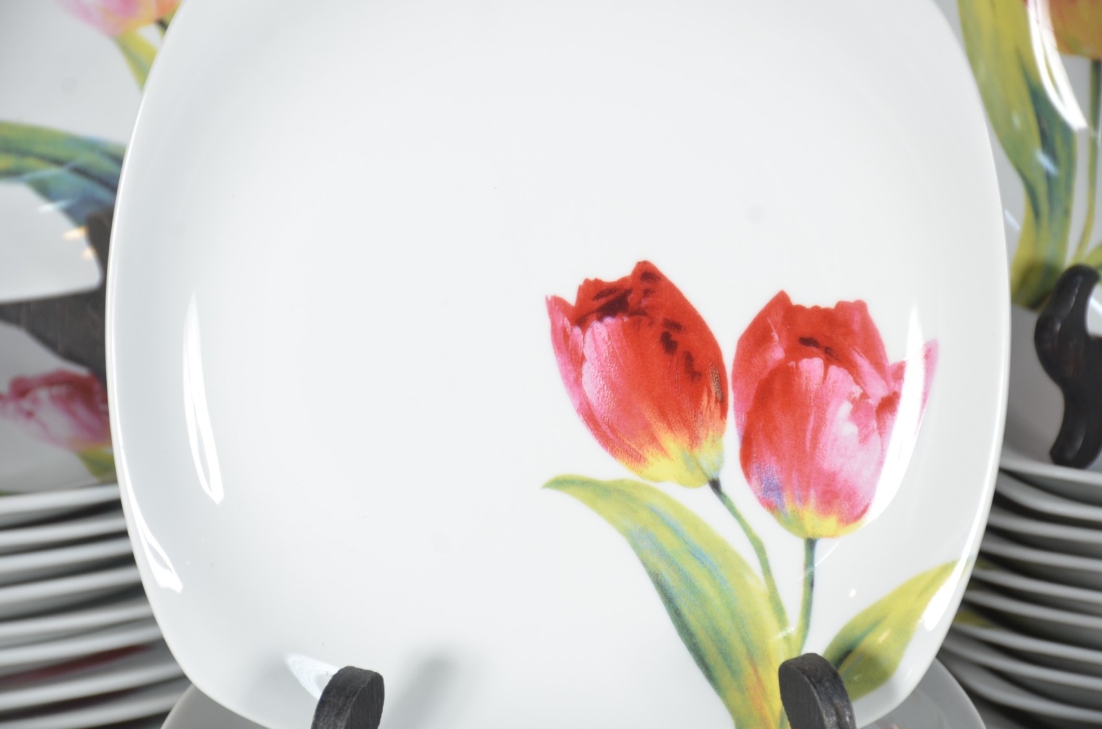Serviço de jantar de porcelana "Dayhome", pratos feitio quadrado em... - foto 3 de 9