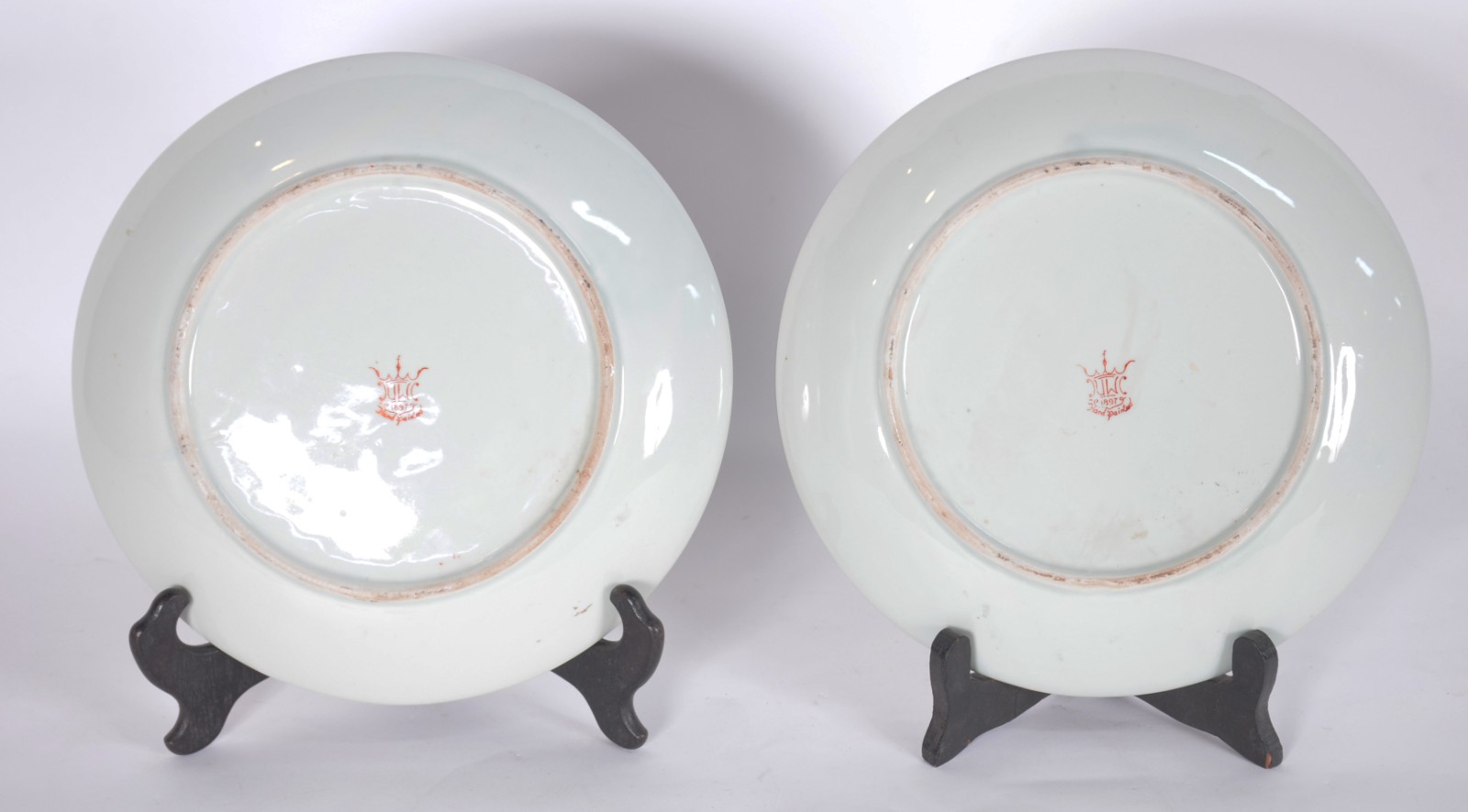 Par de pratos de porcelana oriental, decoração família verde. - foto 6 de 8