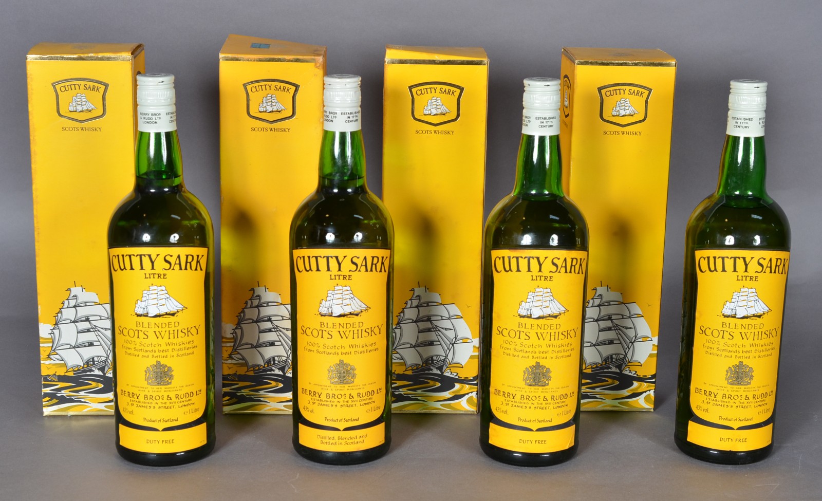 Quatro garrafas de Whisky Cutty Sark. - foto 1 de 5