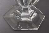 Baccarat (1764),  - Parte de serviço de cristal francês facetado, composto de: 2 taças para água, 2 para vinho branco, 2 para vinho tinto e 2 para champagne. Total: 8 peç