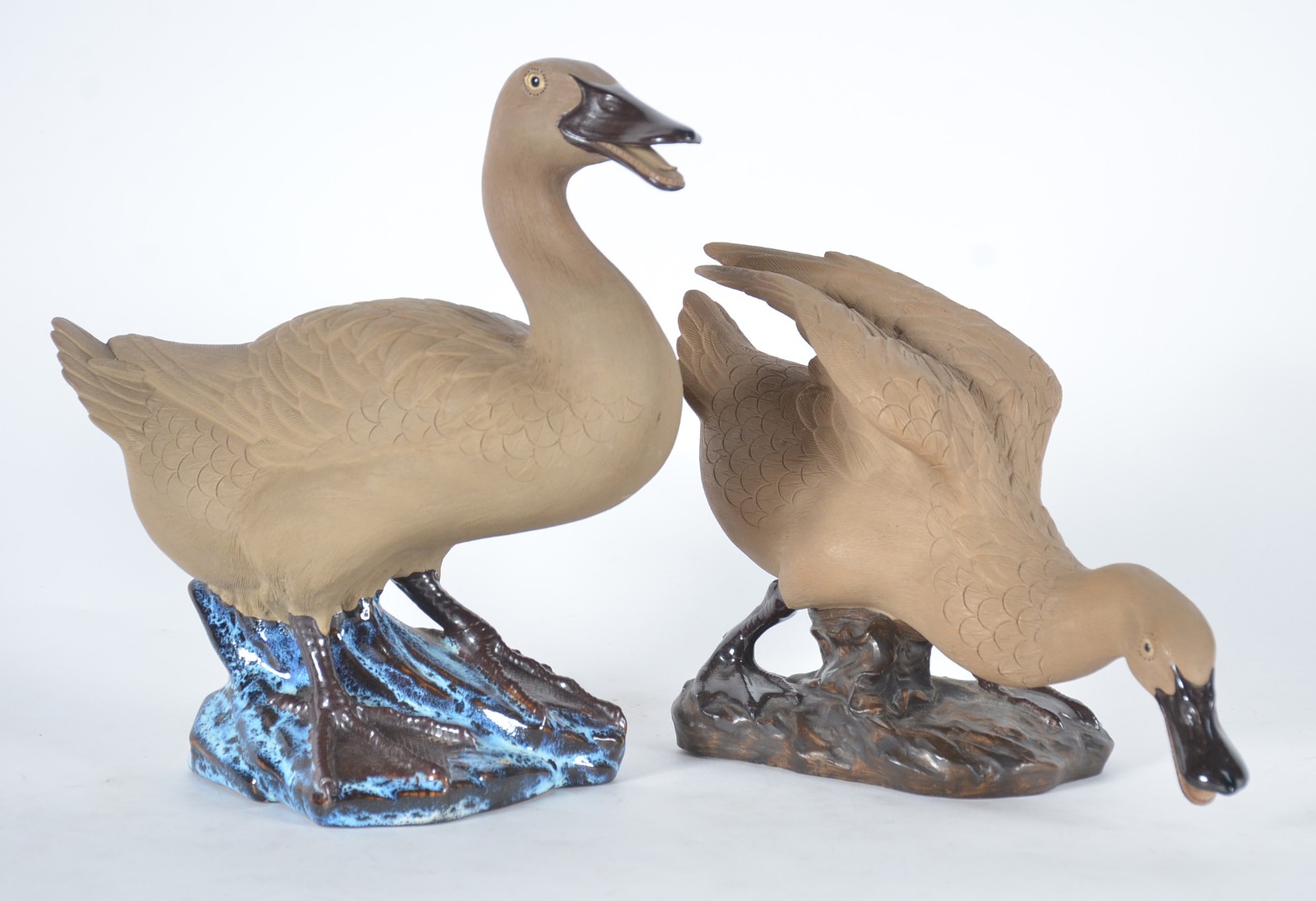 Par de patos de porcelana oriental policromada. - foto 1 de 6