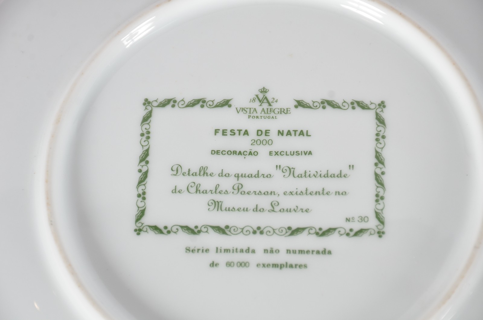 Treze pratos decorativos em porcelana de diversas procedências. - foto 5 de 11