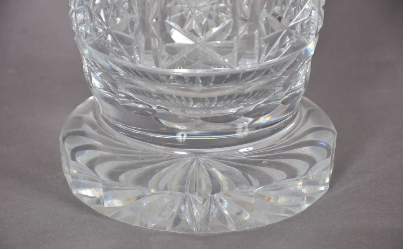 Dois vasos de cristal lapidado. - foto 4 de 11