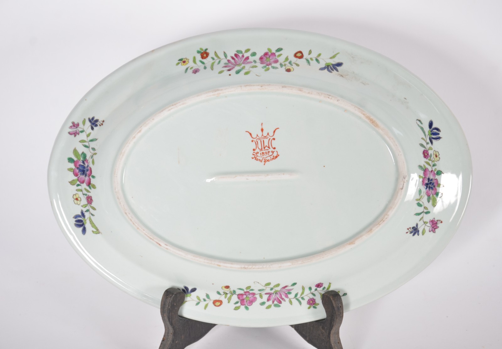Seis peças diversas de porcelana oriental policromada, sendo... - foto 3 de 10