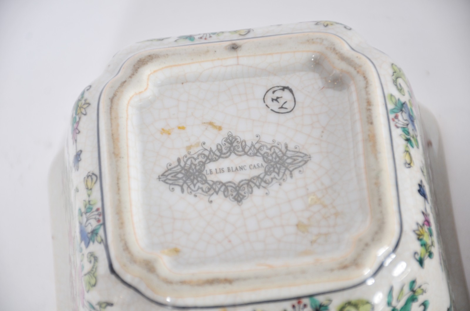 Seis peças diversas de porcelana oriental policromada, sendo... - foto 7 de 10