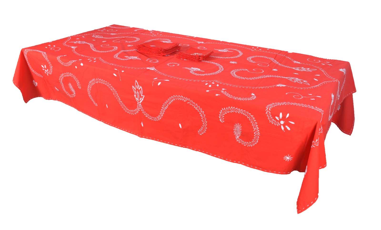 Toalha de mesa em tecido na cor vermelha com bordados. Acompanham 18... - foto 1 de 11