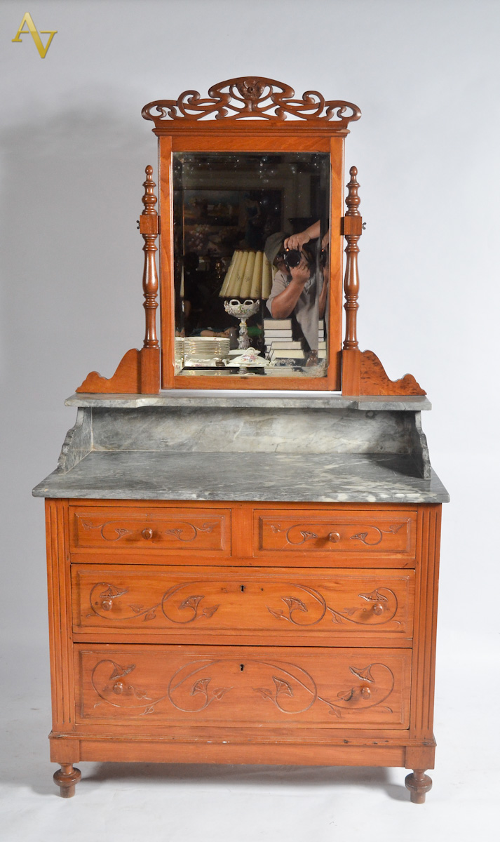 Móvel toilette de madeira nobre, ART NOUVEAU, tampo de mármore...