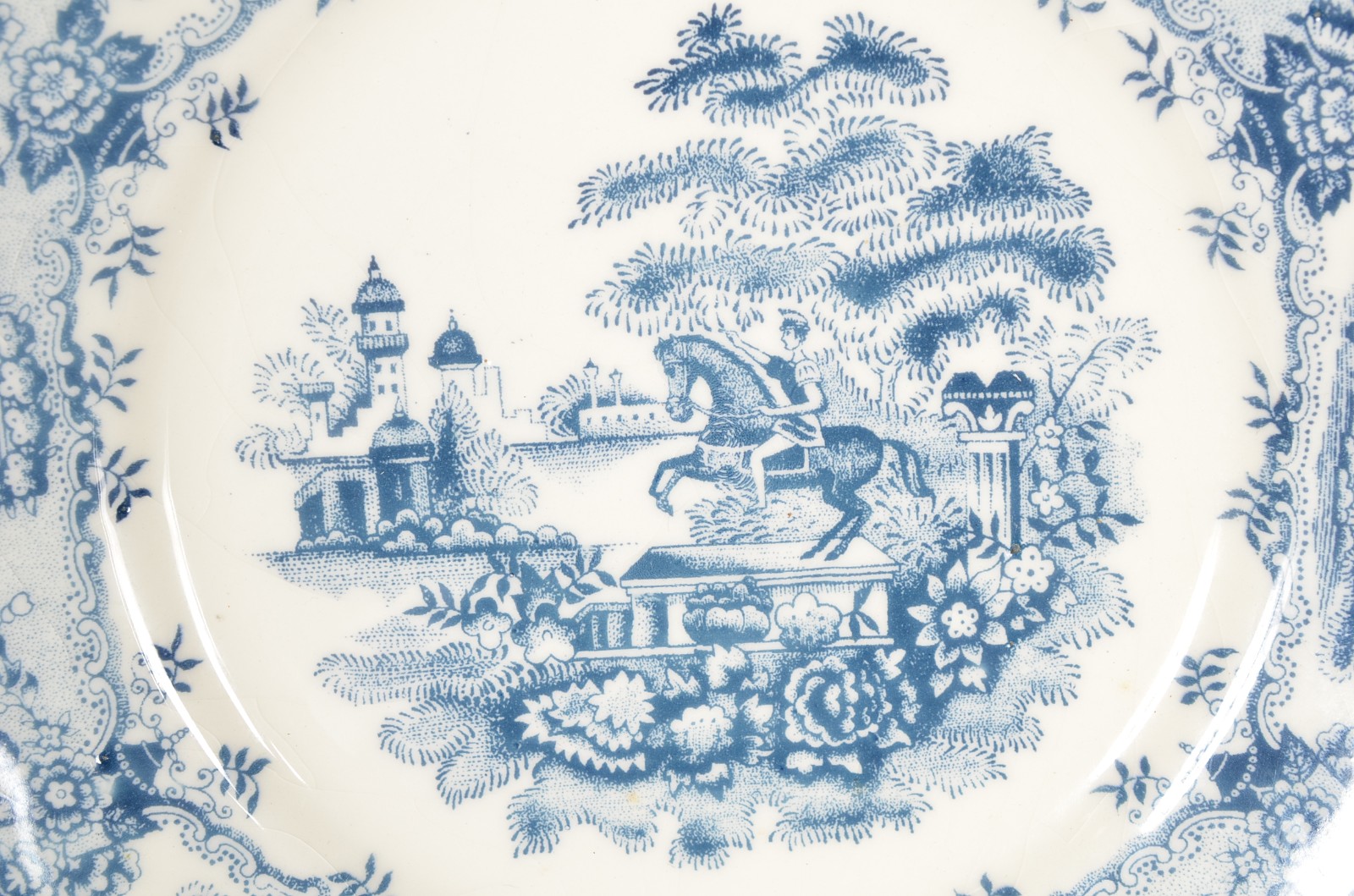 Duas peças, sendo: vaso de porcelana portuguesa coimbra (pequeno... - foto 8 de 9
