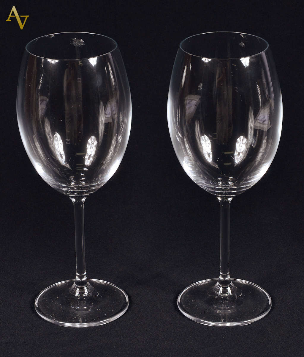 Seis cálices para vinho feitio balloon.
