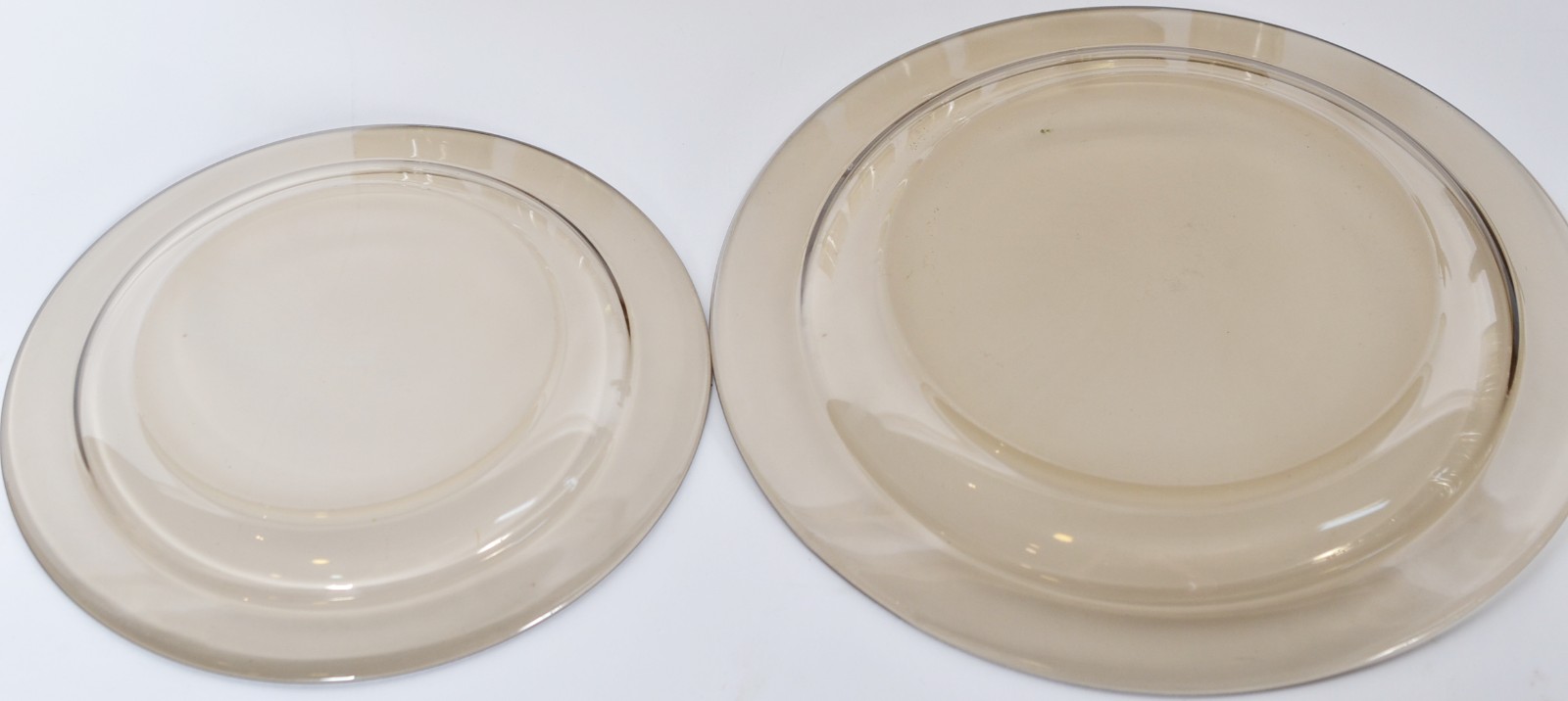 Conjunto de vidro francês Luminarc na cor fumé, composto de: 12... - foto 5 de 8