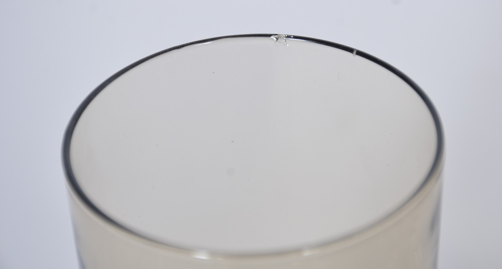 Conjunto de vidro francês Luminarc na cor fumé, composto de: 12... - foto 8 de 8