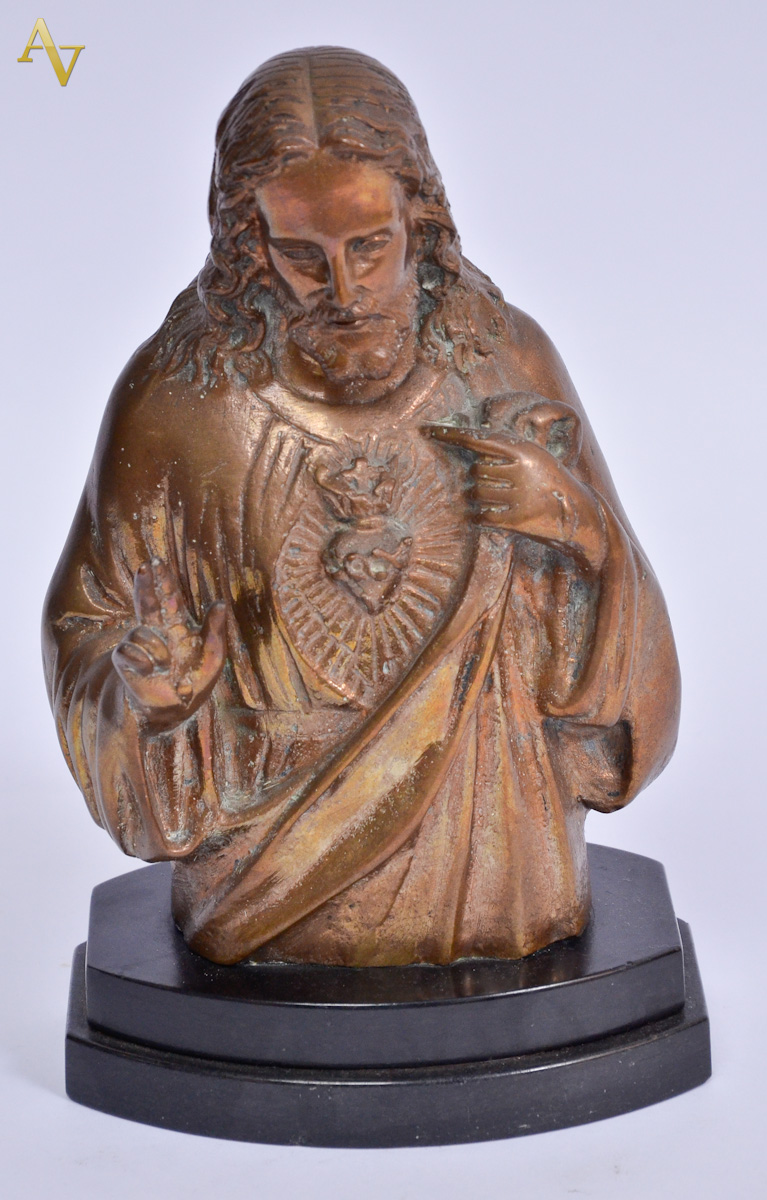 Estatueta de bronze repres. Sagrado Coração de Jesus, base de...