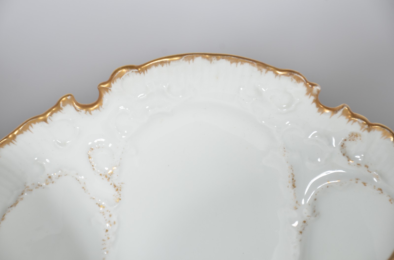 Cinco pratos para entrada de porcelana francesa E. Bourgeois na cor... - foto 2 de 5