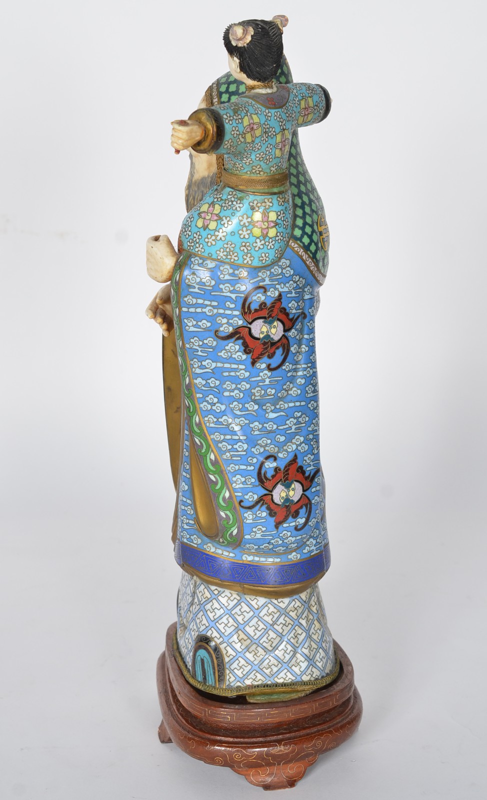 Escultura chinesa de cloisoné e marfim representando figura de ancião... - foto 4 de 9