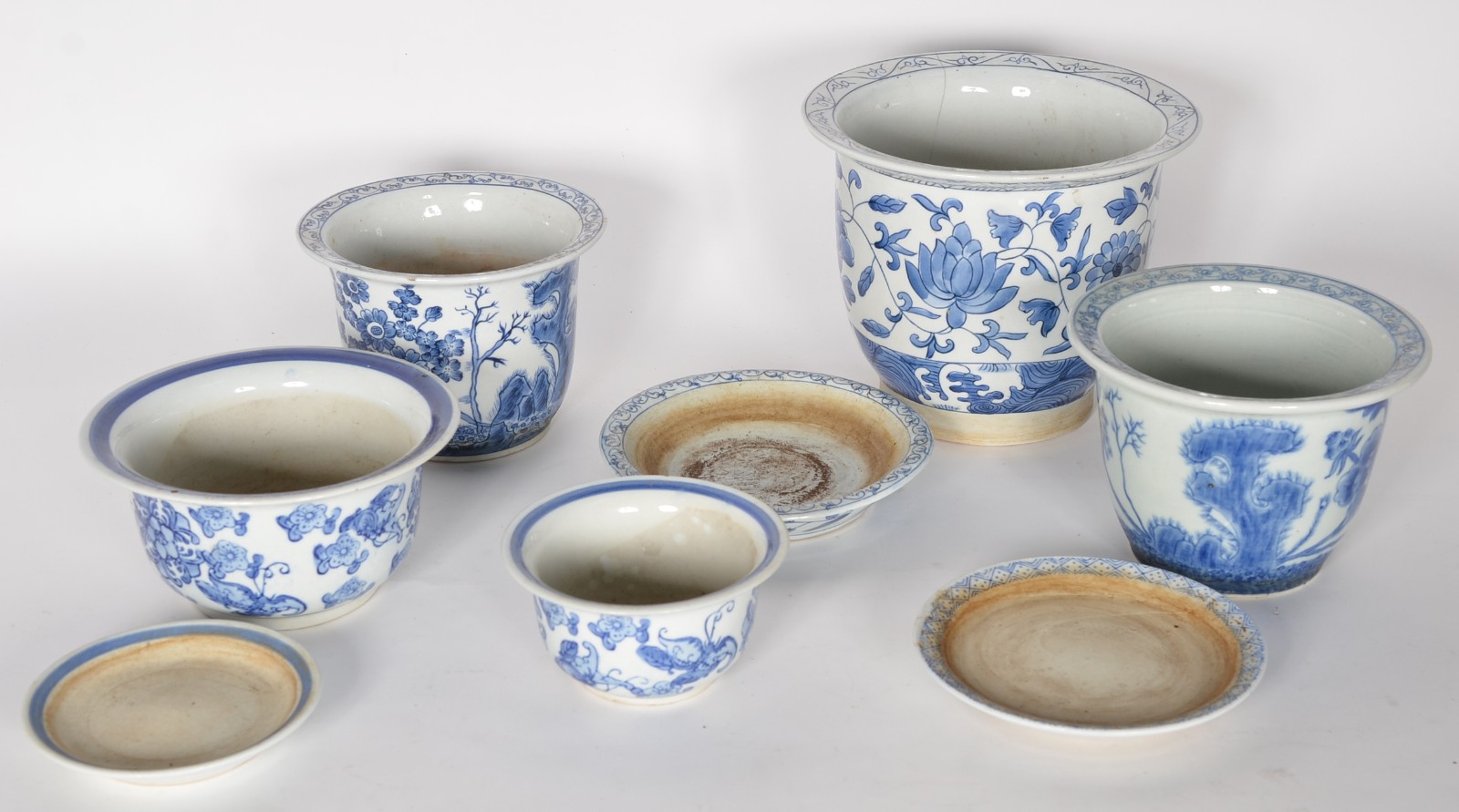 Cinco cachepots redondos de porcelana oriental azul e branca (2 sem... - foto 2 de 11