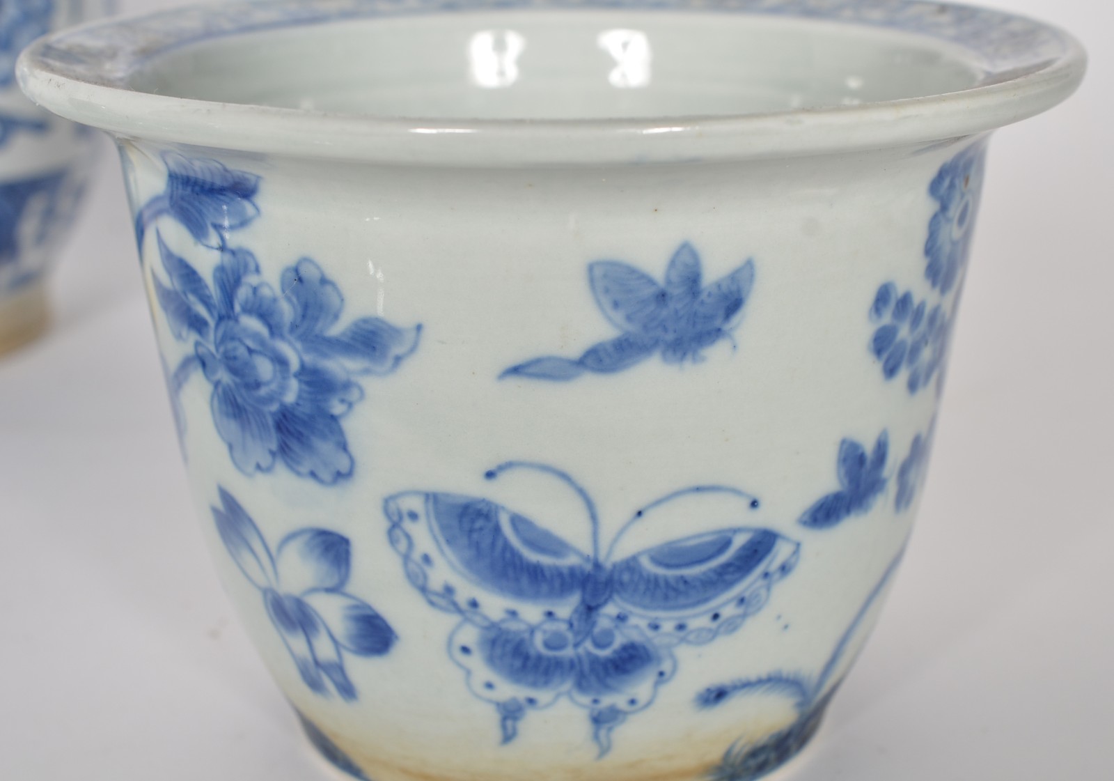 Cinco cachepots redondos de porcelana oriental azul e branca (2 sem... - foto 5 de 11