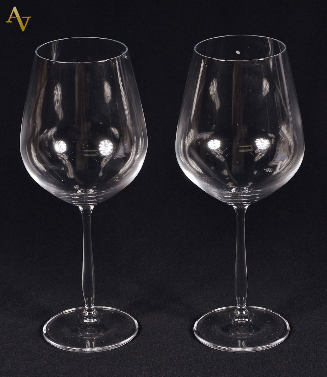 Seis cálices para vinho feitio balloon.