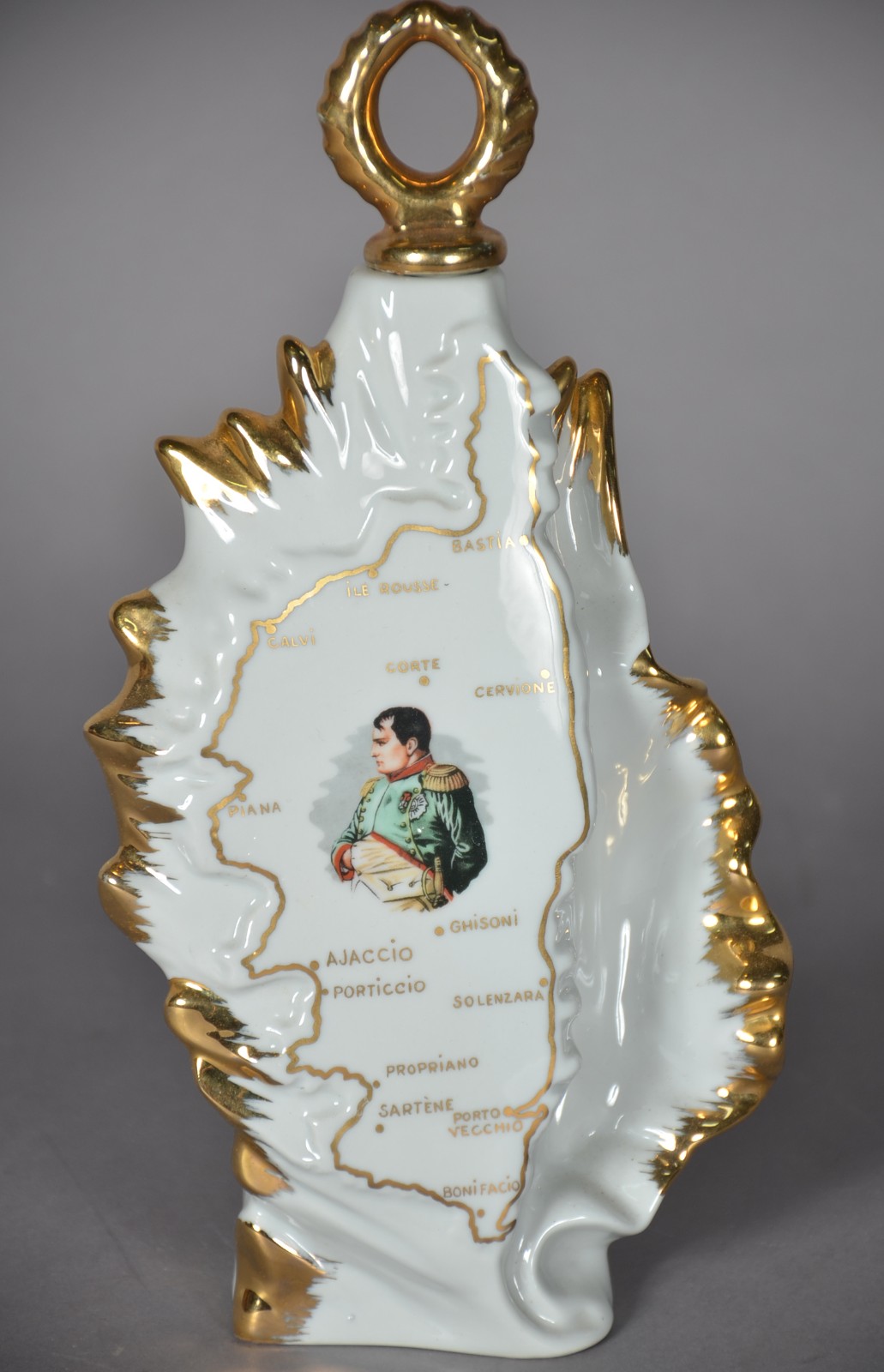 Licoreira de porcelana francesa decorada com figura de Napoleão em... - foto 1 de 6
